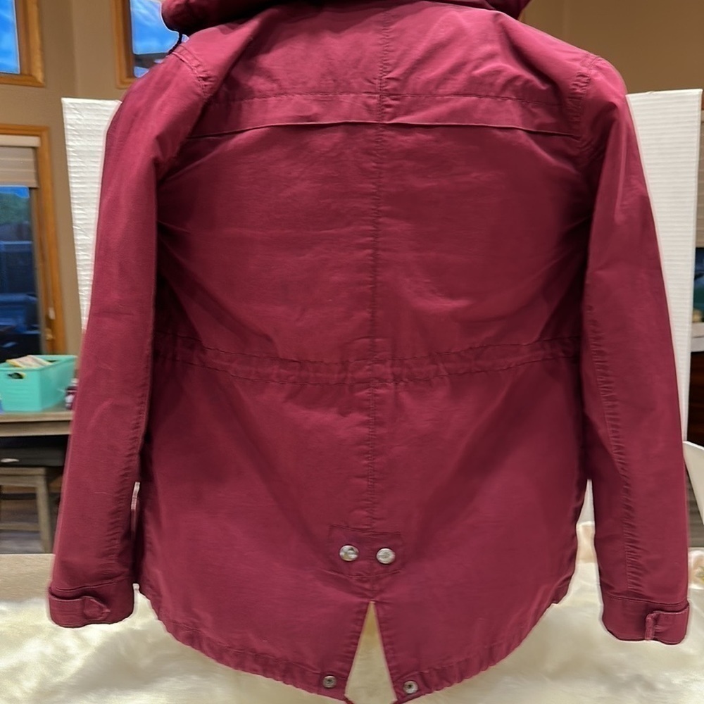 Ambience  fatigue burgundy hooded jacket size medium - Picture 4 of 13